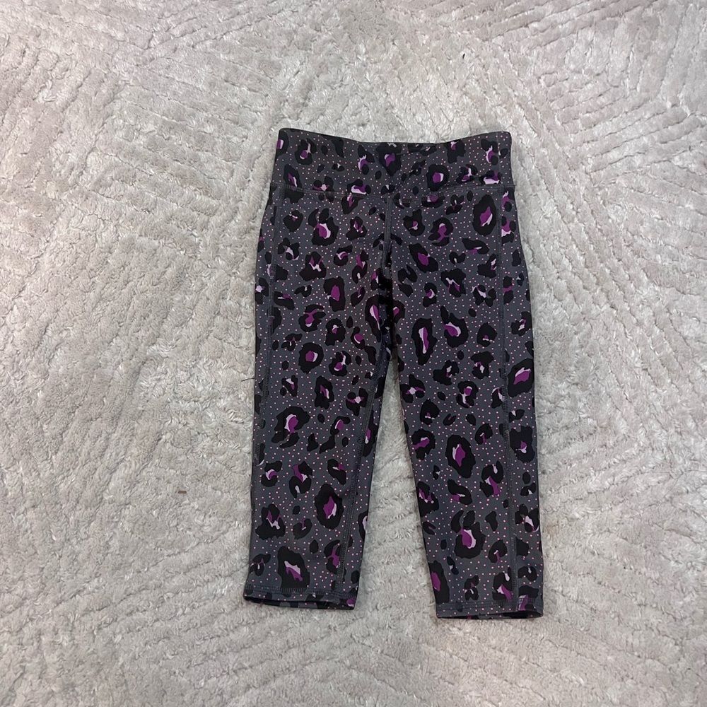 Old Navy Active Go-dry Leopard print Girl CapriSize 6 -7 Y